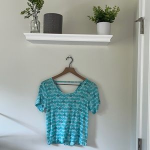 4 for 25🌻Aeropostale patterned top